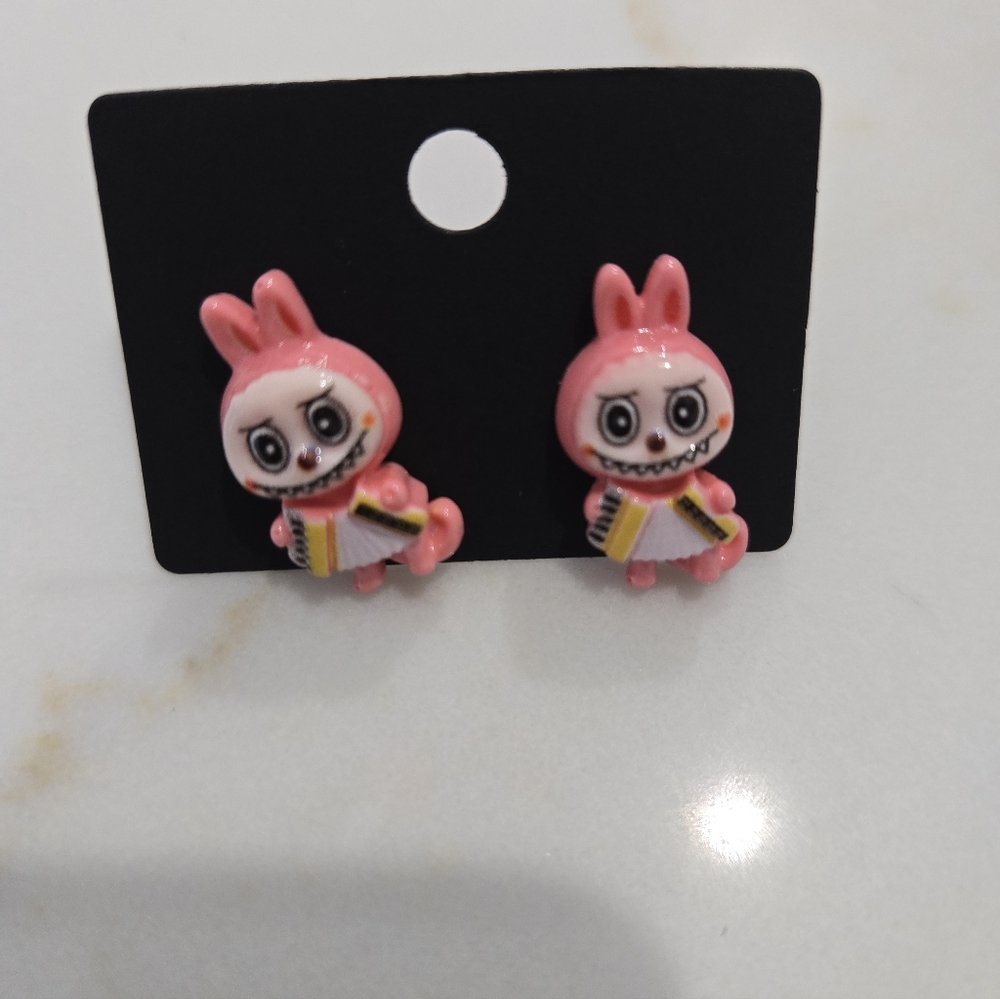 🔥LABUBU EARRINGS🔥 - Picture 2 of 3